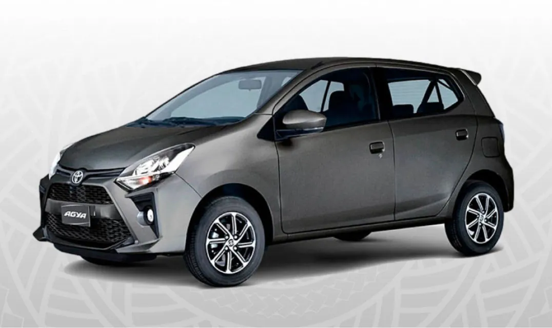 Toyota Agya grise à boîte automatique – voir nos voitures